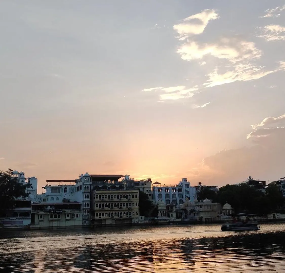 Bed & Breakfast Hotel Kanchan Udaipur
